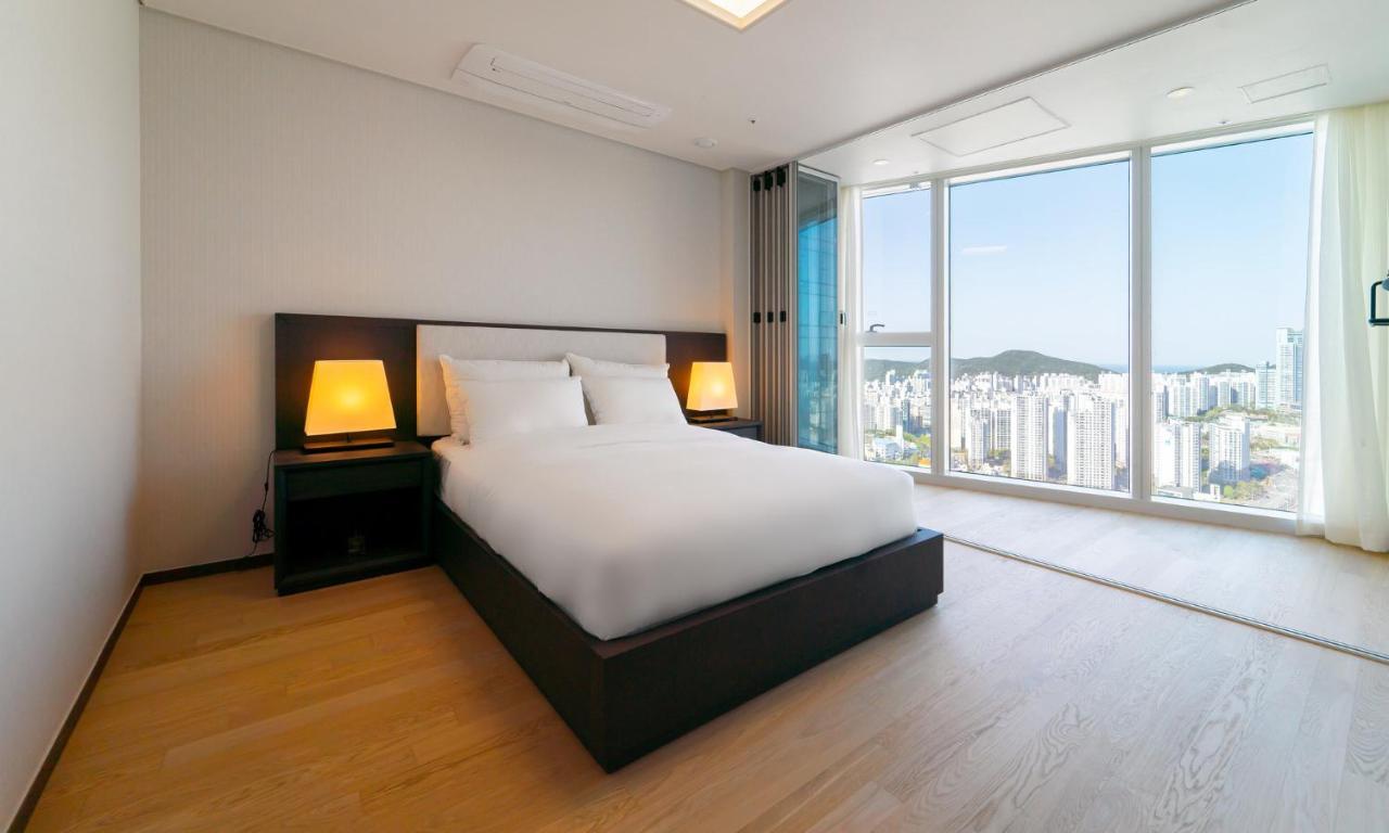 Grand Lct Residence Пусан Экстерьер фото