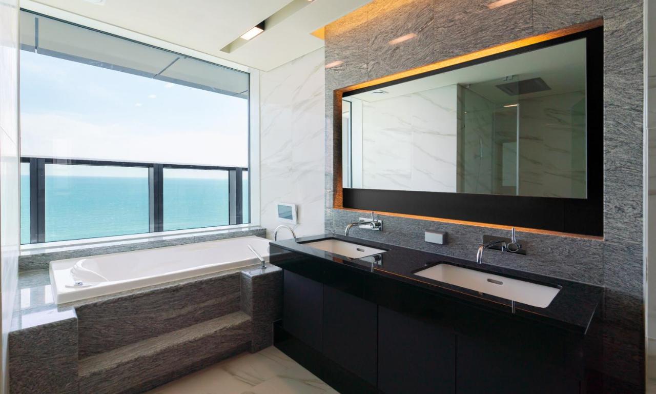 Grand Lct Residence Пусан Экстерьер фото